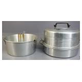 Regal Ware Cake Carrier & Comet Bundt Pan