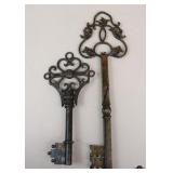 Metal Key Wall Decor / 2 pc