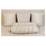 Pillows / 6 Pc