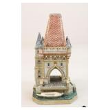 David Winter Cottage Figurine