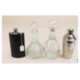 Godinger Martini Shaker/Flask/Decanters / 4  Pc