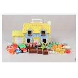 Vintage Fisher Price 'People Play House' Set