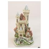 David Winter Cottage Figurine