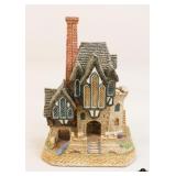David Winter Cottage Figurine
