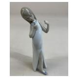 Lladro ' Girl Singer' Porcelain Figure