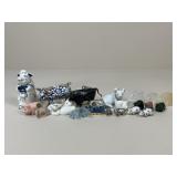 Assorted Pig Figures / 21 pc