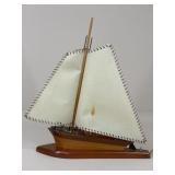 Model Wood Yacht Table Lamp