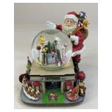 Macyï¿½s Thanksgiving Parade Waterglobe