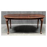 Dining Table w / Leaf