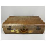 Roos Bros/ Hartman Suitcase