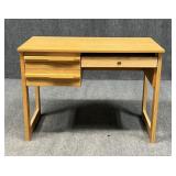 Wood Desk w / Keyboard Tray