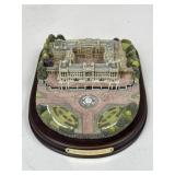 Buckingham Palace Franklin Mint Figurine