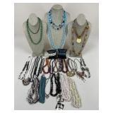 Costume Jewelry / 29 Pc