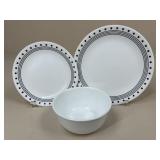 Corelle Dishes/ Bowls & Plates