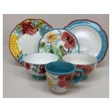 The Pioneer Woman Bowls/Mugs/Plates / 17 pc