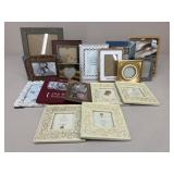 Picture Frame Assortment / 17 pc