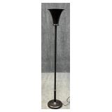 Floor Lamp w / Dimmer Switch