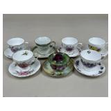 Tea Cups & Saucers / 7 Pairs