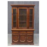 Broyhill Lighted China Cabinet