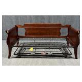 Twin Daybed w / Trundle