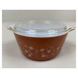 Pyrex 'Trailing Flowers' Casserole Dish