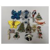 Brooches / 13 pc