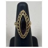 Sz 4 750 Gold Ring w/ Stone