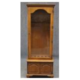 Wood Gun Cabinet w / Key
