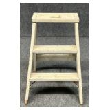 Wood Step Ladder