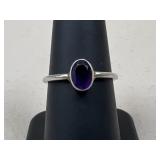 Sz 7.5 Sterling Silver Ring w/ Stone