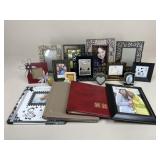 Picture Frames & Scrapbooks / 17 pc