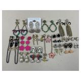 Costume Earrings / 21 pairs
