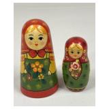 Nesting Dolls / 2pc