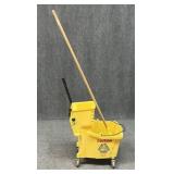 Rubbermaid Rolling Mop Bucket