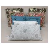 Accent Pillows / 8 pc
