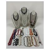 Costume Necklaces / 29 pc