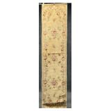 2' 3' x 9' 4' Area Rug