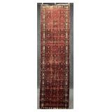 2' 5' x 8' 10' Runner Style Rug