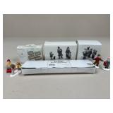Dept 56 Snow Village Figures / 16 pc