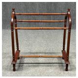 Wood Quilt Stand