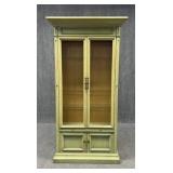 Tomlinson China Cabinet w / Pull Out Shelf