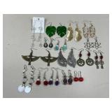 Costume Earrings / 16 Pairs
