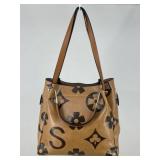 Floral Pattern Purse