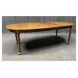 Ethan Allen Dining Table w / Two Leaves