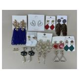 Costume Jewelry Earrings / 12 Pairs