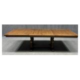 Ethan Allen Dining Table w / Two Leaves