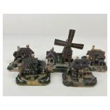 Painted Resin Houses / 5 pc