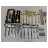 Assorted Serving Utensil Sets / 12 Sets