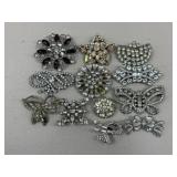 Brooches / 12 pc