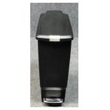 Simple Human Pedal Trash Can